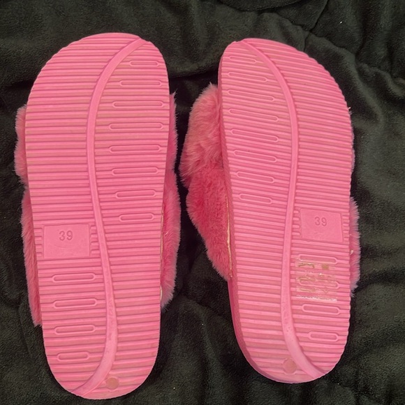 Pink Fuzzy Slippers - Size 39 (US 8) - Picture 6 of 9